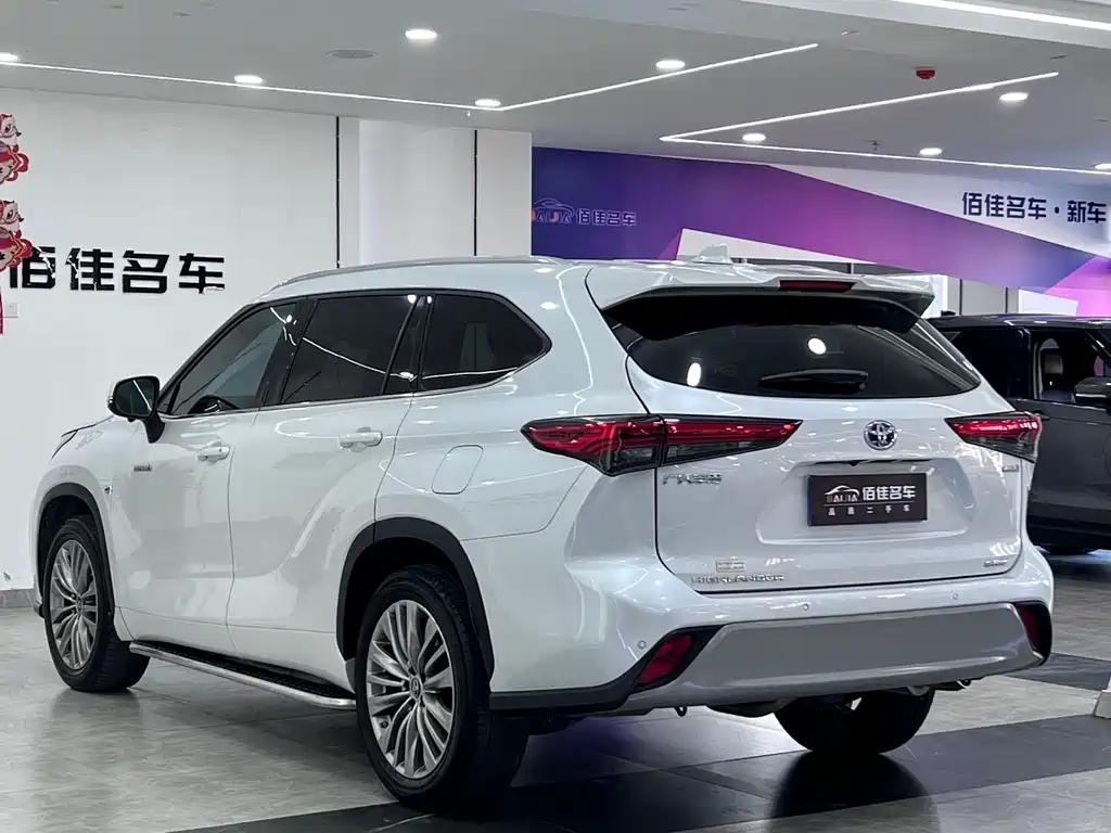 Highlander 2022 Hybrid 2.5L AWD Premium Edition 7-Seater