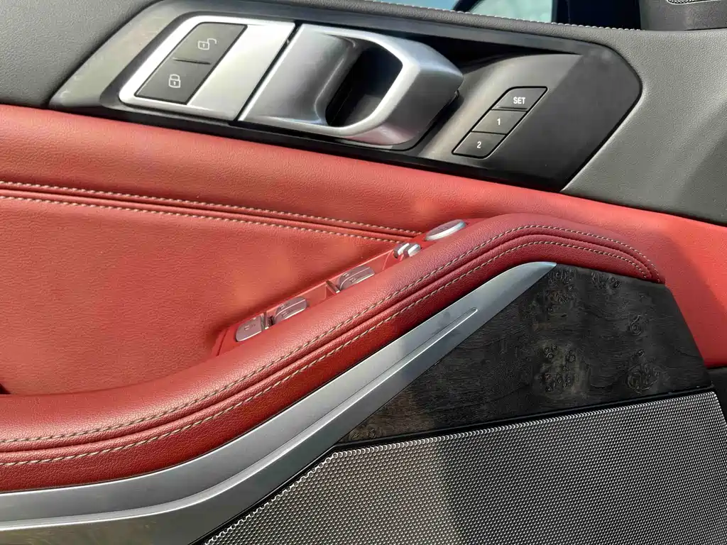 BMW X5 2023 xDrive 30Li Exclusive M Sport Night Edition - фото 15