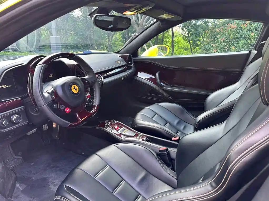 Ferrari 458 Italia 2011 4.5L