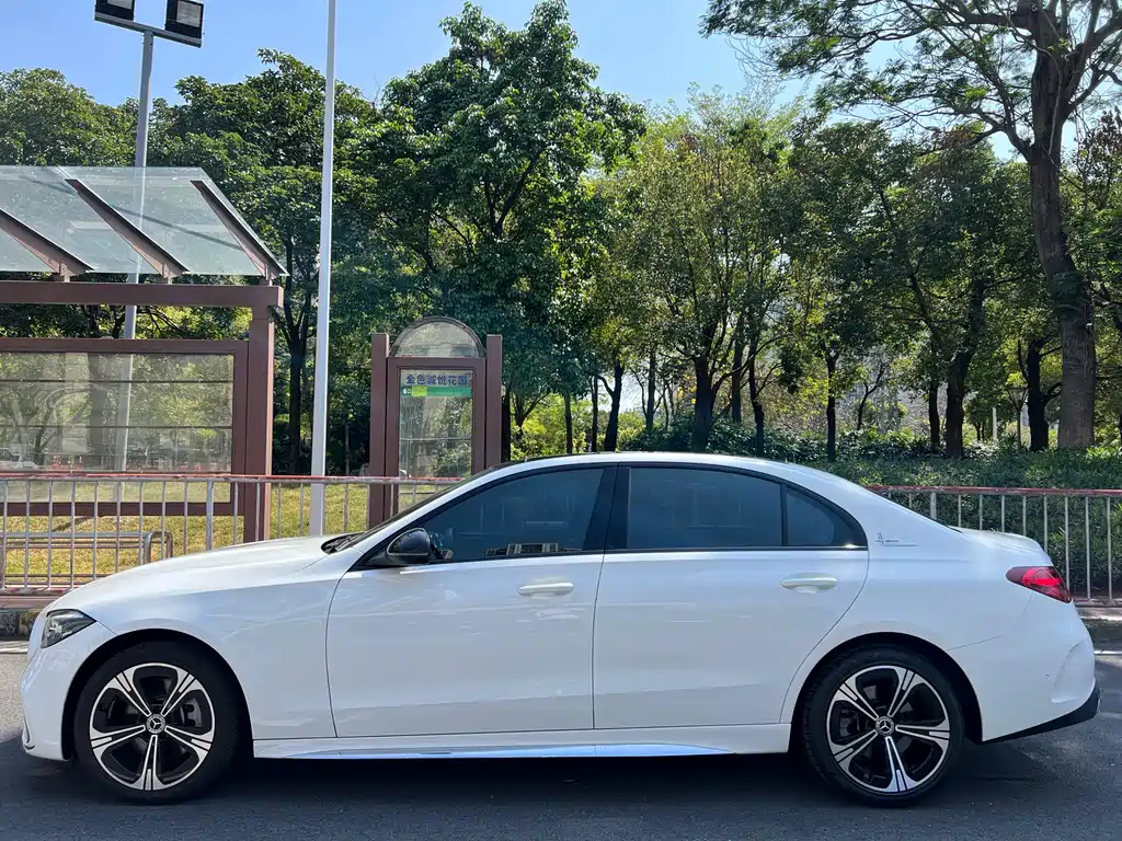 Mercedes-Benz C-Class 2022 C 260 L皓夜 Sport Edition