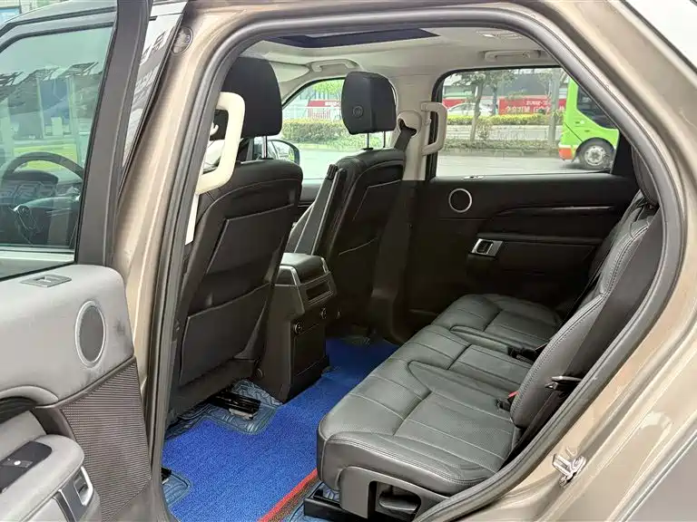 Land Rover Discovery 2017 3.0 SC V6 S