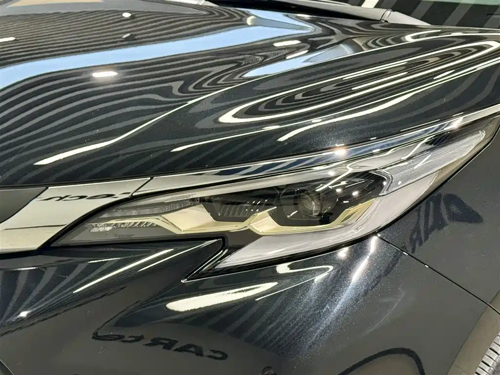 Toyota Granvia 2024 2.5L Hybrid Comfort Edition