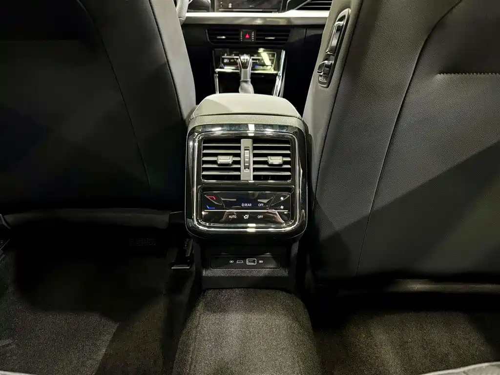 Volkswagen Passat 2024 380TSI Longteng Edition