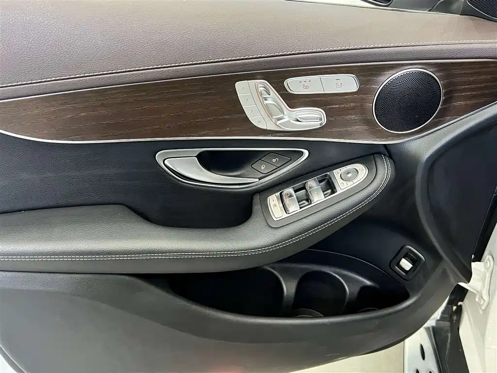 Mercedes-Benz GLC 300 L 4MATIC