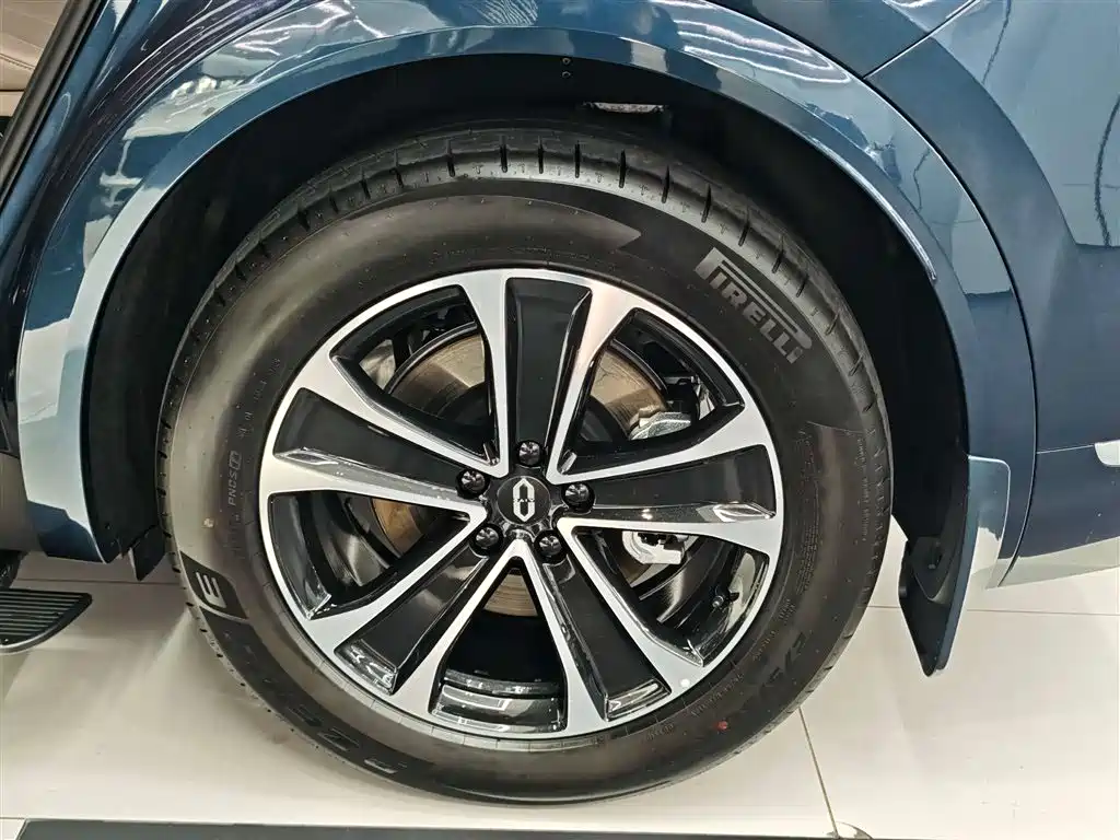 AITO M7 2026 EREV Max AWD 6-Seater (192-Line LiDAR)