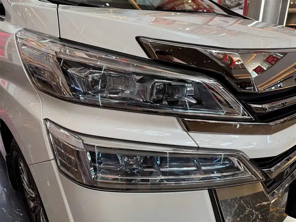 Toyota Vellfire 2021 Crown Hybrid 2.5L HV Premium Edition