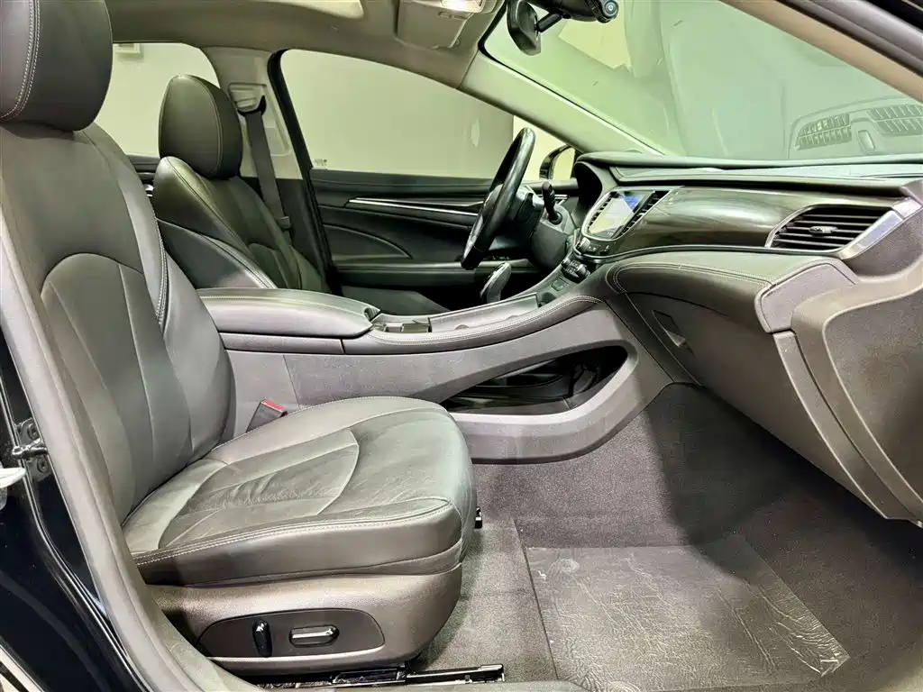 Buick LaCrosse 2021 552T Luxury