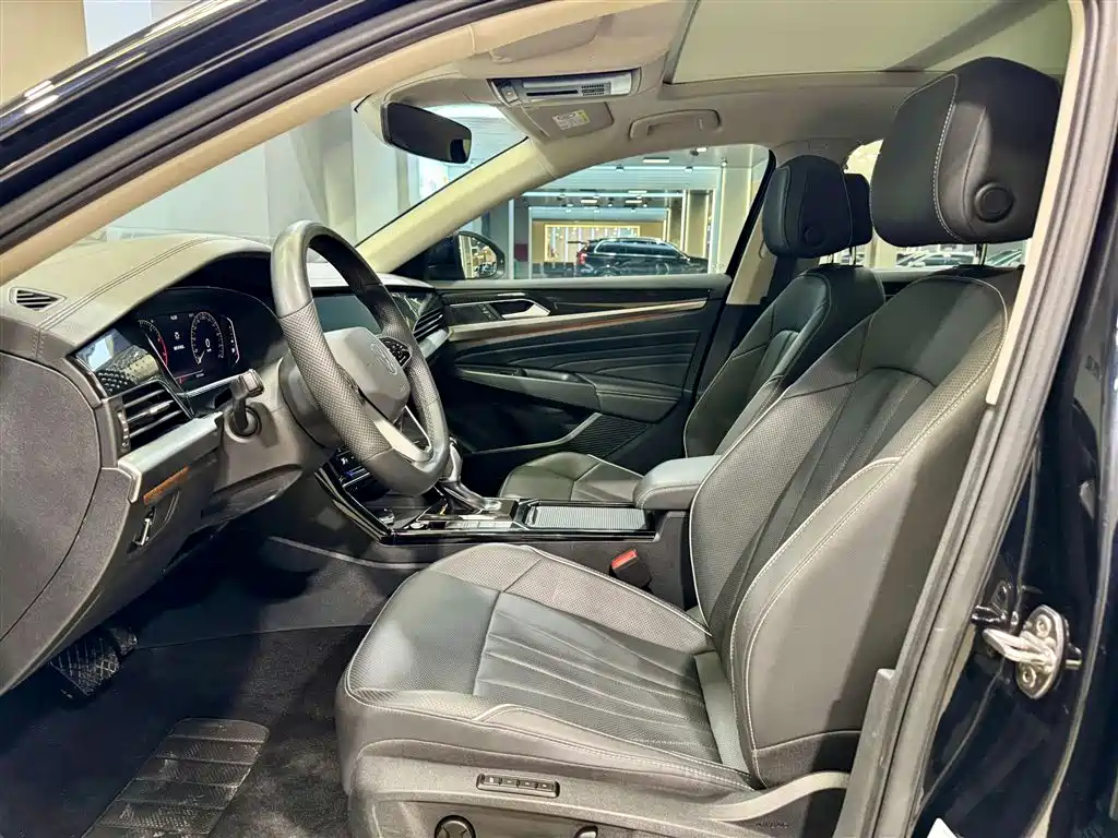 Volkswagen Passat 2024 380TSI Luxury Edition