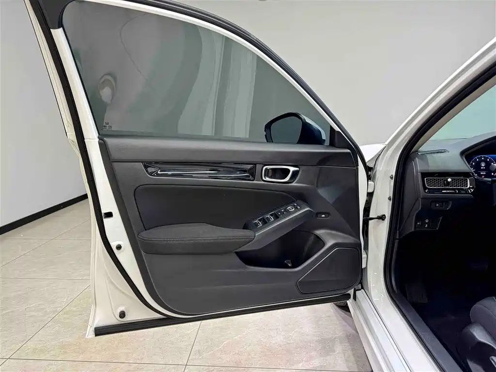 Civic 2023 240TURBO CVT