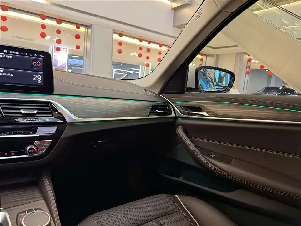 BMW 5 Series 2021 Facelift 530Li Leading Edition Luxury Package - фото 21
