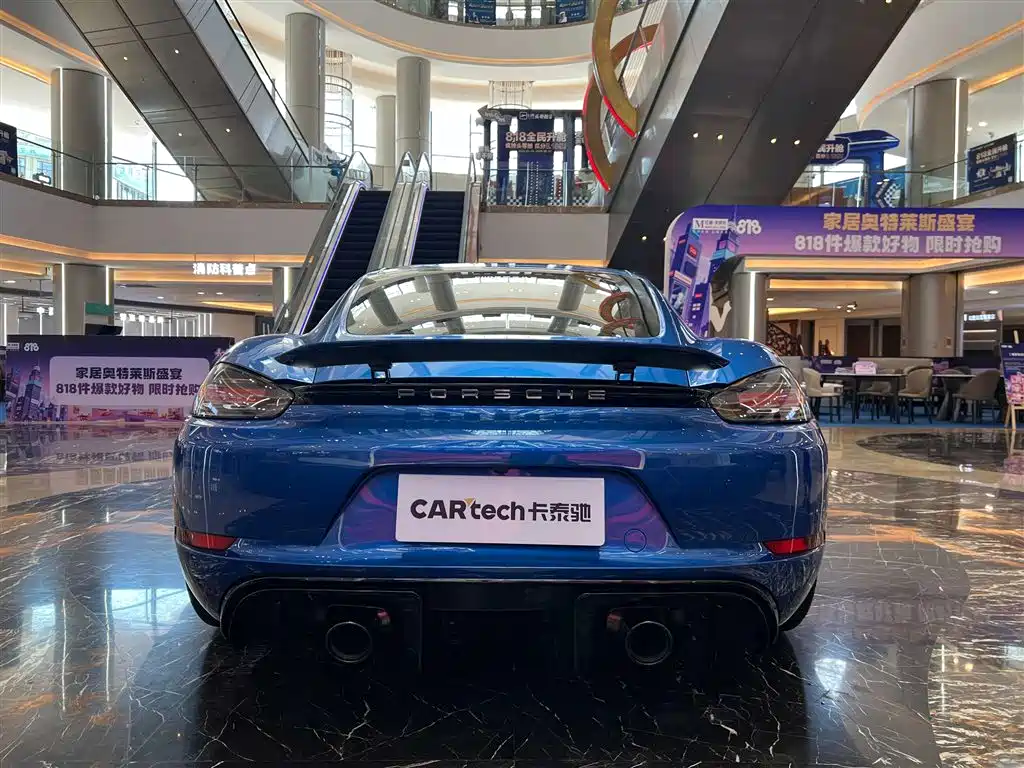 Porsche 718 Cayman