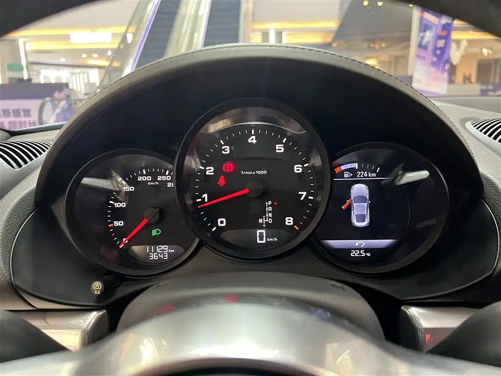 Porsche 718 Cayman