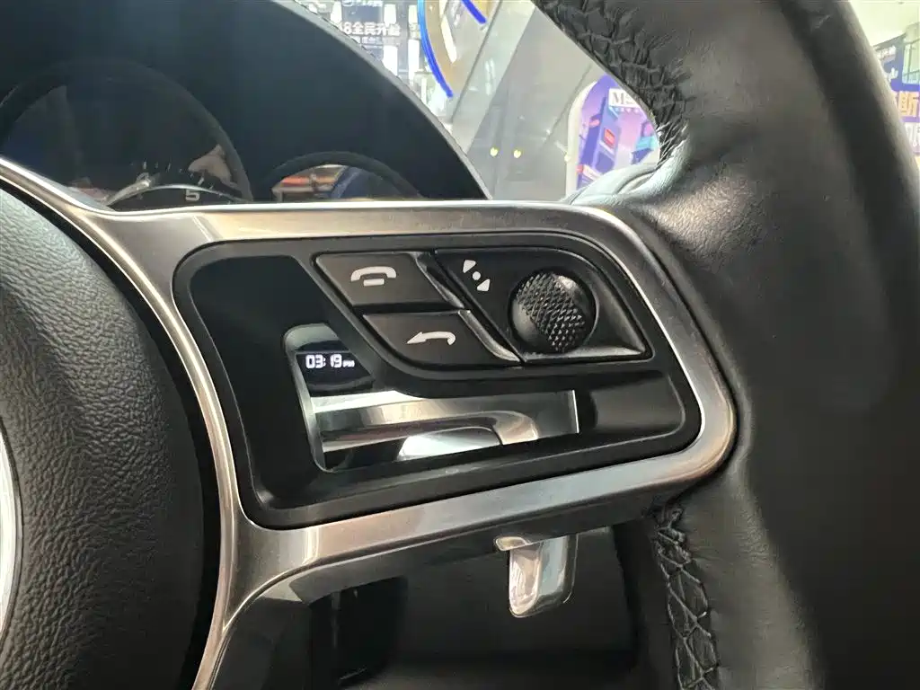 Porsche 718 Cayman