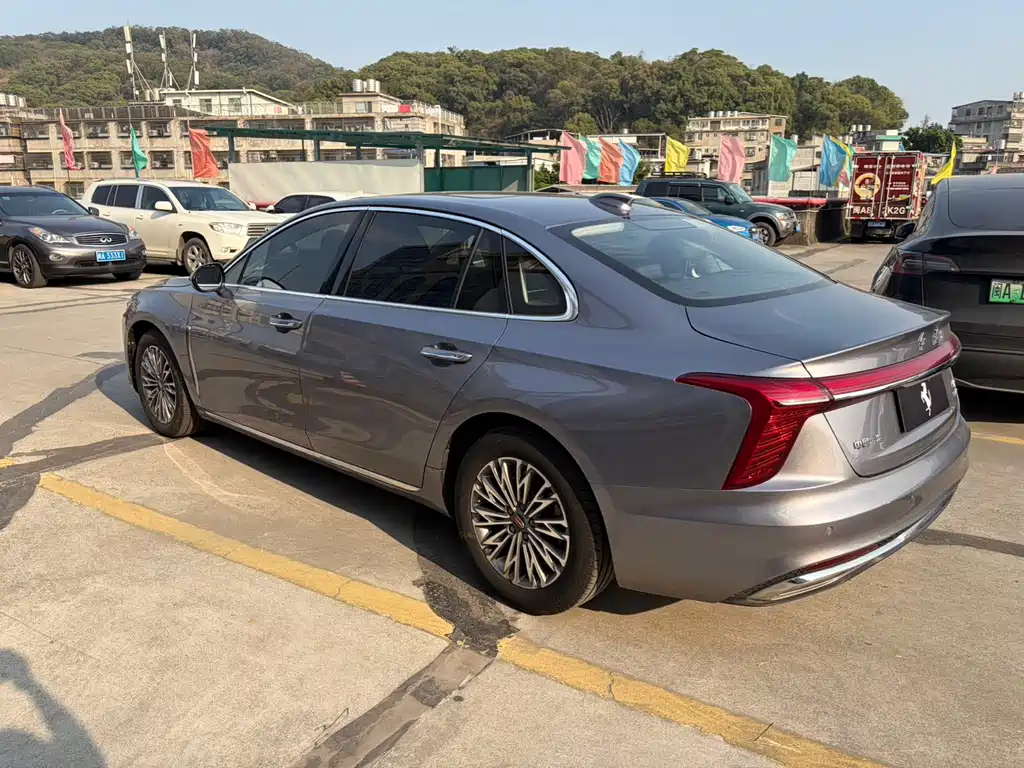 Hongqi H5 2023 1.5T DCT Smart Connect Qiyue Edition