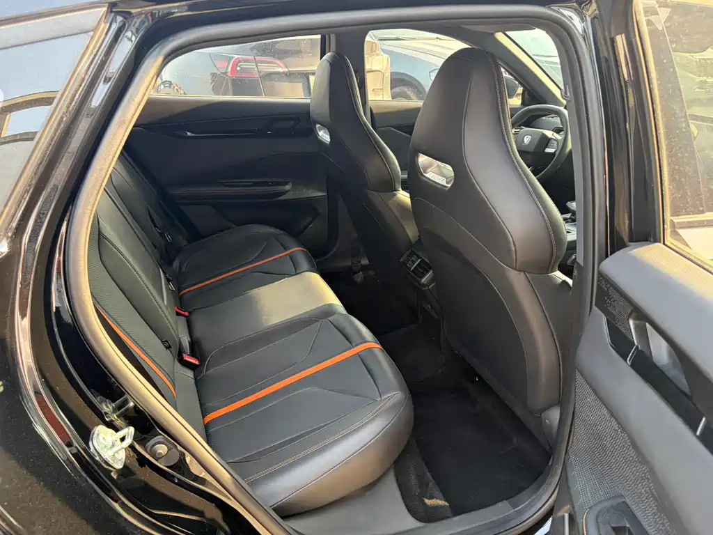 Changan UNI-V 2024 1.5T Premium Edition
