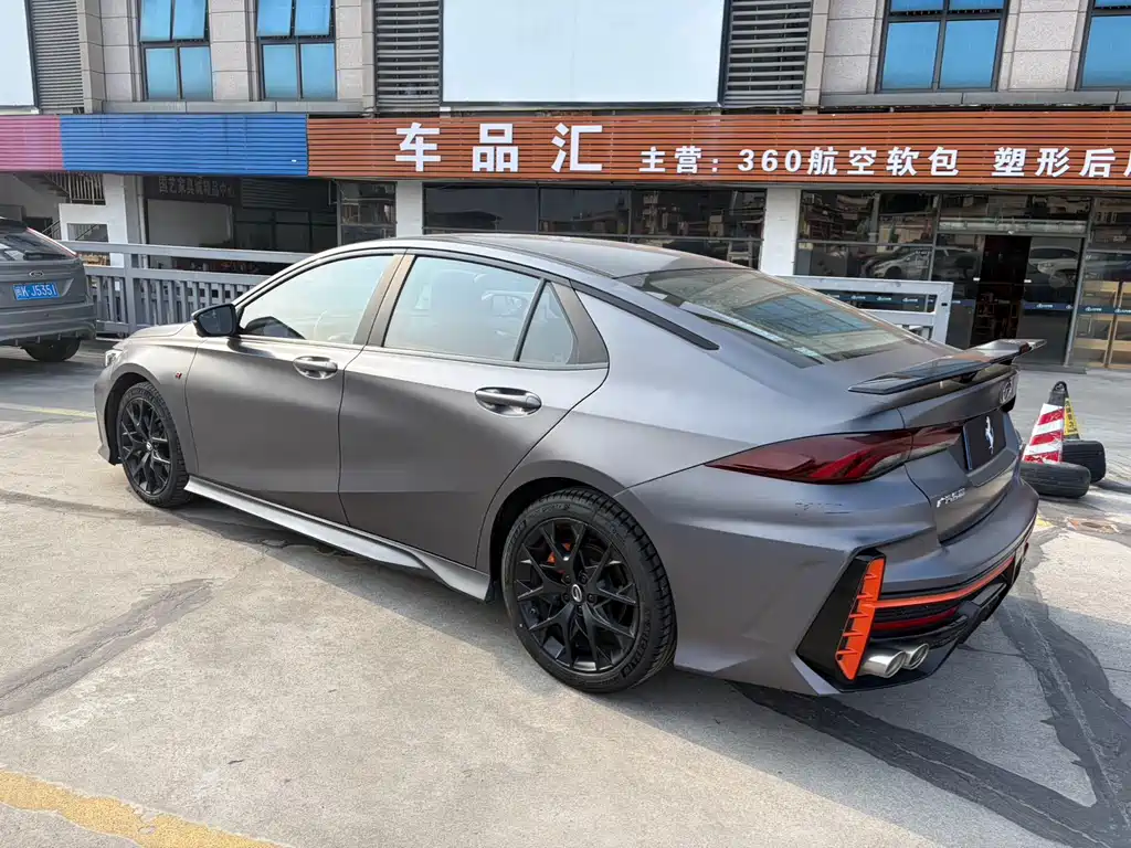 GAC Trumpchi Empow 2022 270T DCT J16 R-style Track Edition