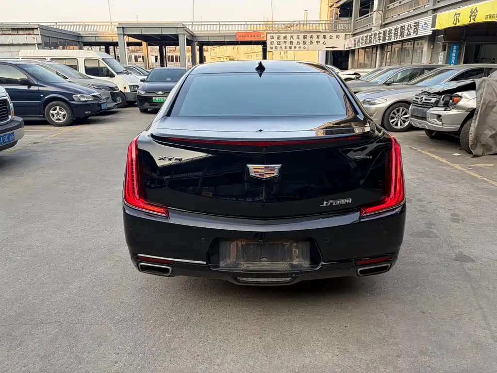 Cadillac XTS 2018 28T Technical
