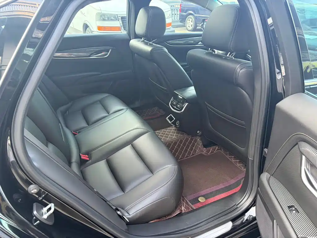 Cadillac XTS 2018 28T Technical