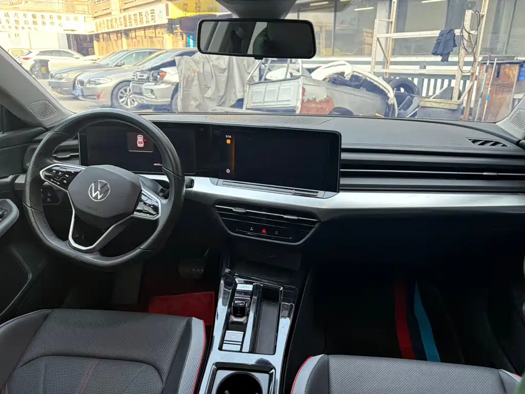 Volkswagen Lamando L 2023 280TSI DSG Re La Edition