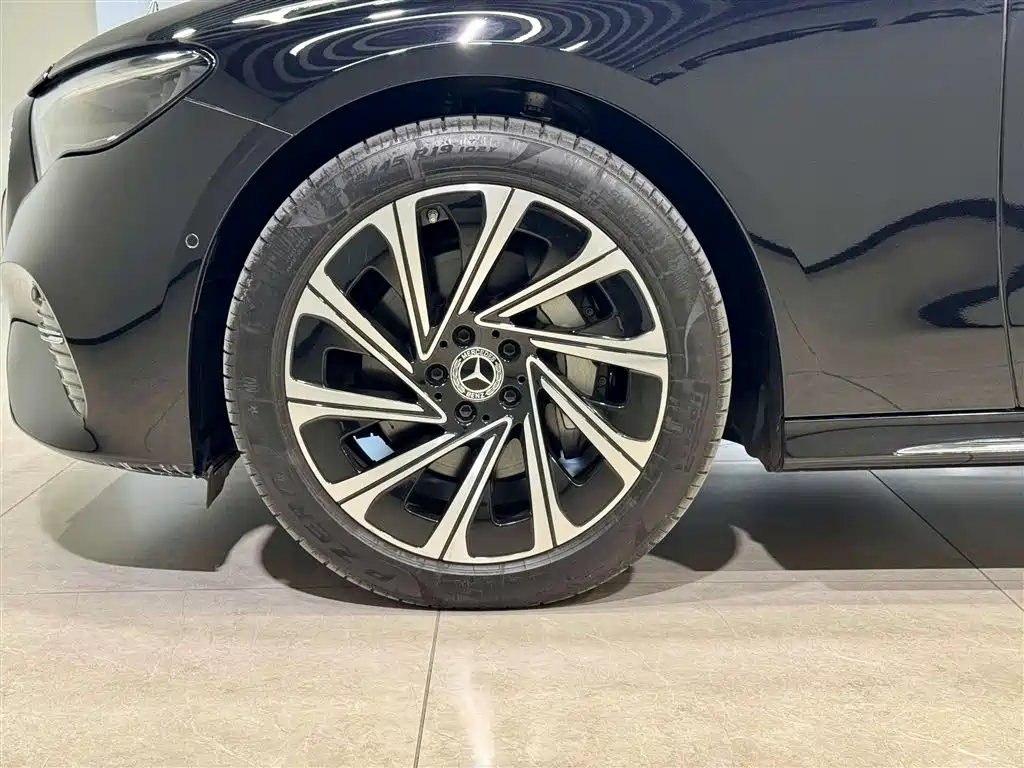 Mercedes-Benz E-Class 2024 E 300 L Luxury