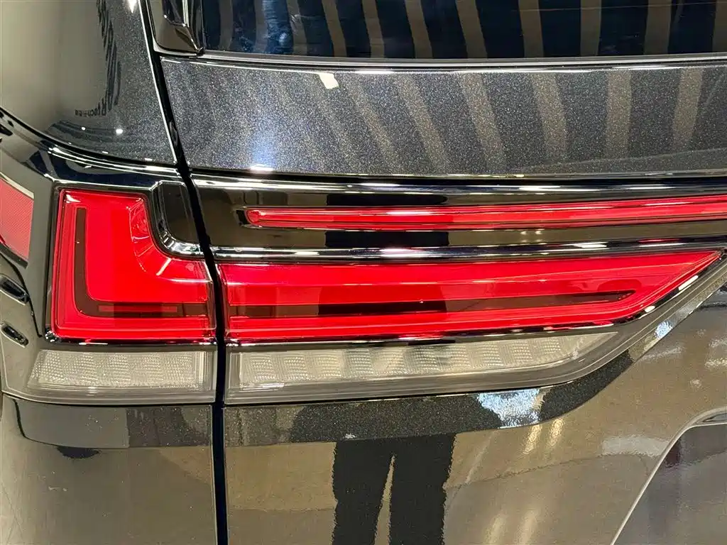 Lexus LX 700h Lingjie Edition 2025