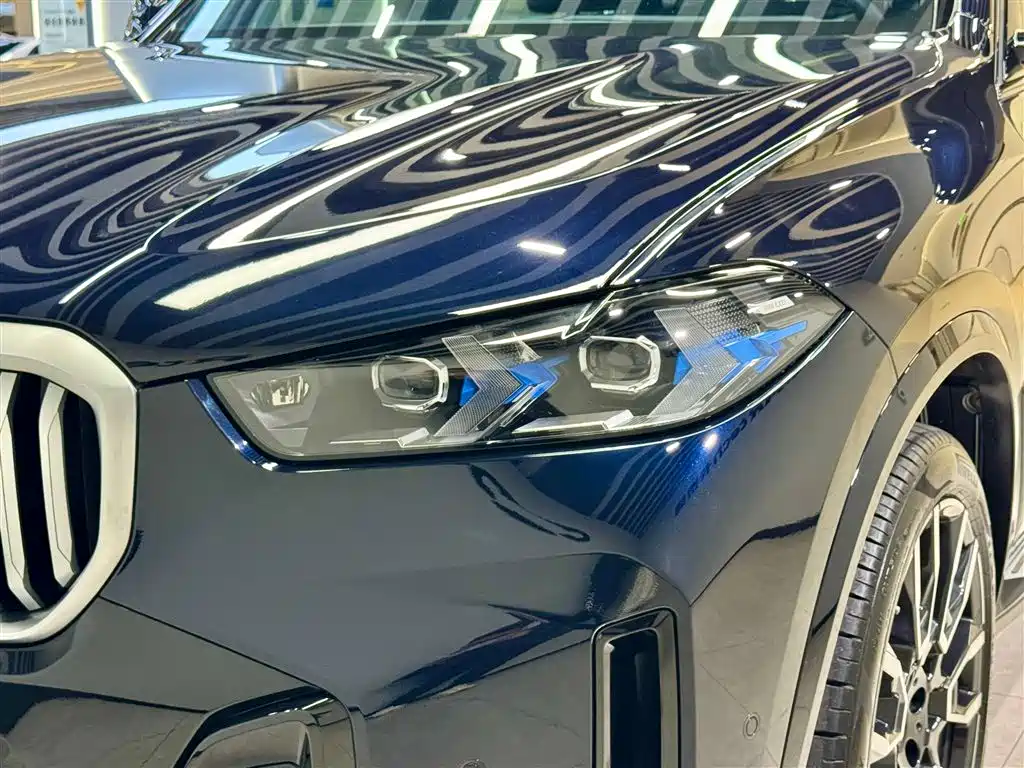 BMW X5 2023 xDrive40Li M Sport Package