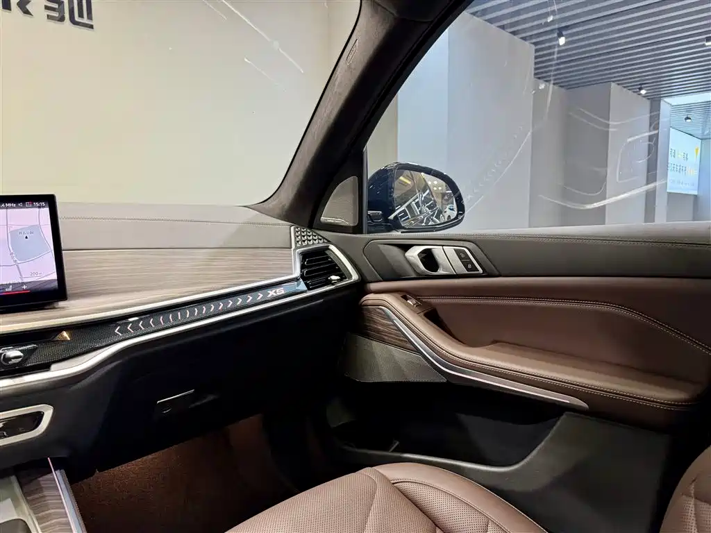 BMW X5 2023 xDrive40Li M Sport Package