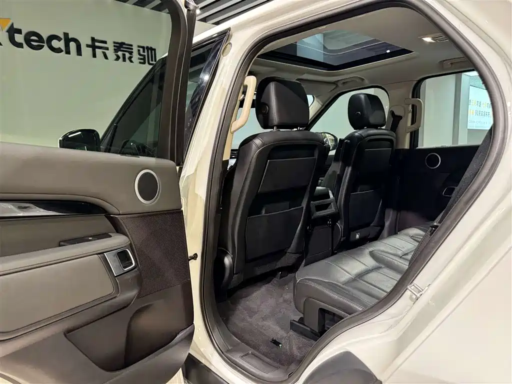 Land Rover Discovery 2018 3.0 SC V6 SE