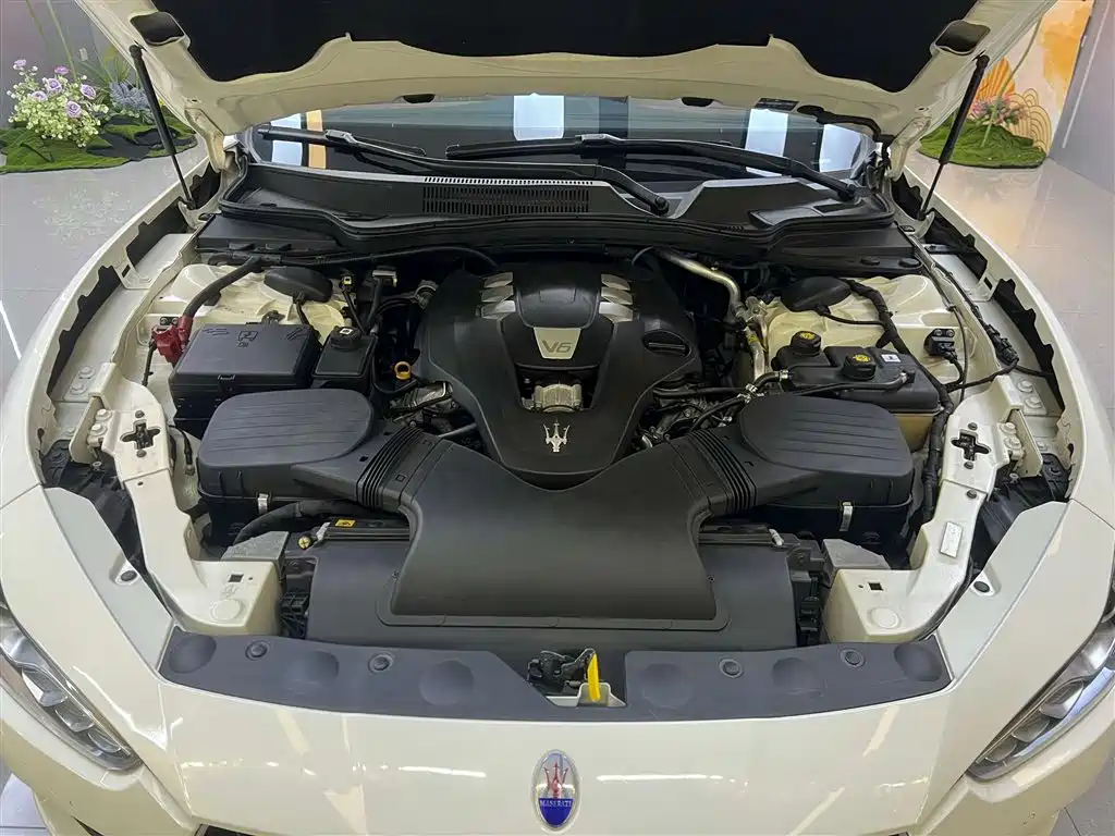 Maserati Ghibli 2014 3.0T Standard Edition
