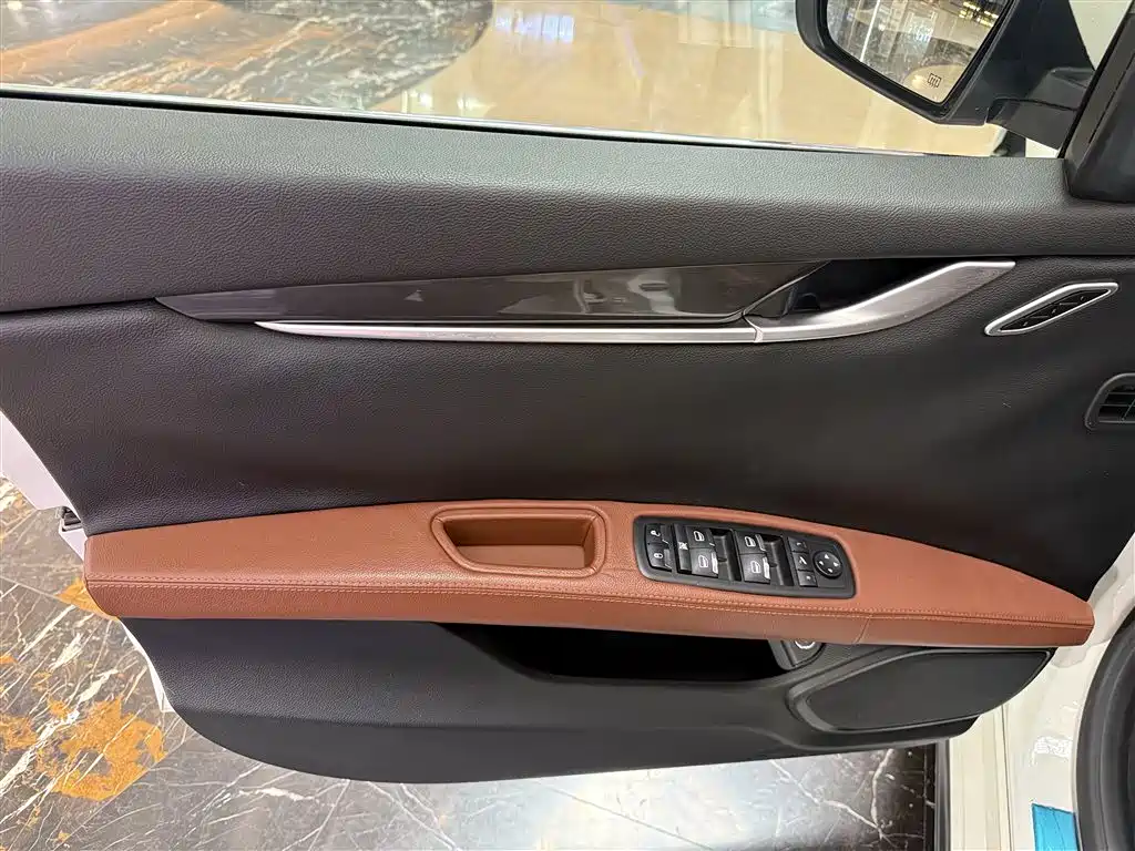 Maserati Ghibli 2014 3.0T Standard Edition