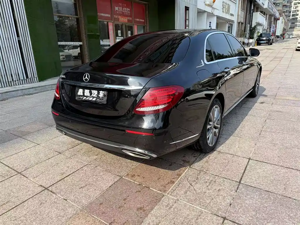Mercedes-Benz E-Class 2018 E 300 L Luxury