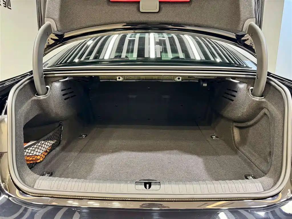 Audi A7L 2024 45 TFSI quattro S-line Jianyuan Edition Liujing Package