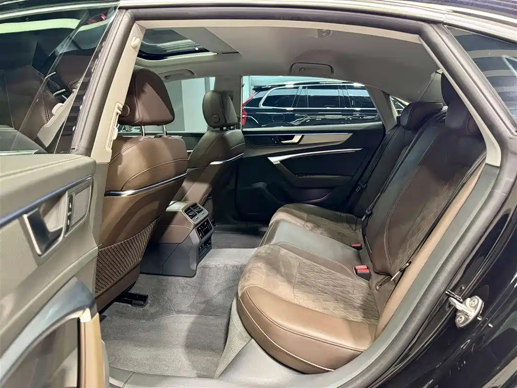 Audi A7L 2024 45 TFSI quattro S-line Jianyuan Edition Liujing Package