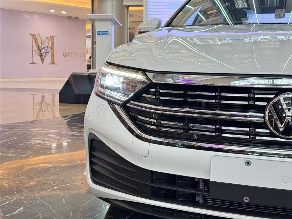 Volkswagen Sagitar 2025 Facelift 300TSI DSG Feiyue Edition