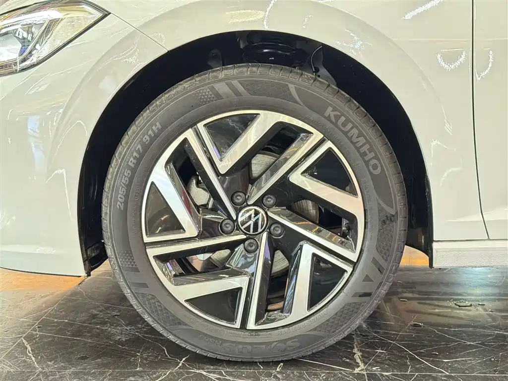 Volkswagen Sagitar 2025 Facelift 300TSI DSG Feiyue Edition