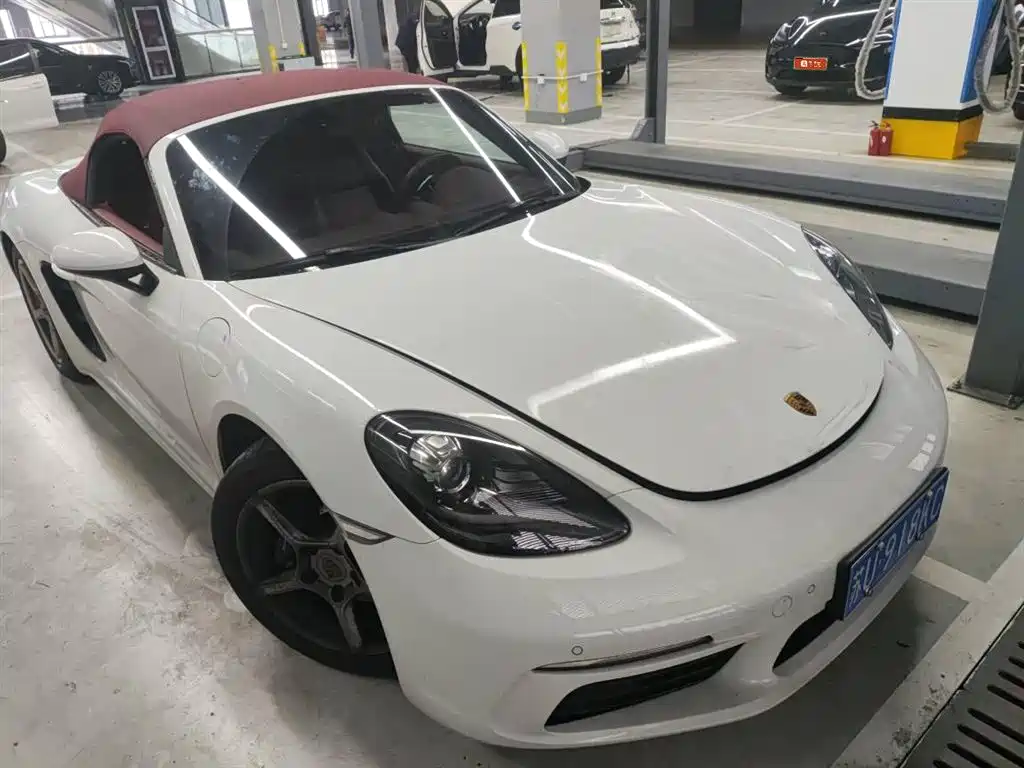 Porsche 718 Boxster 2.0T