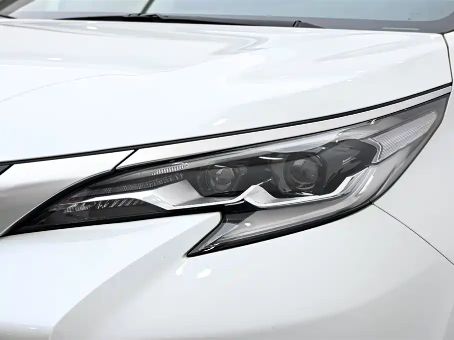 Toyota Sienna 2021 2.5L Hybrid Premium Edition