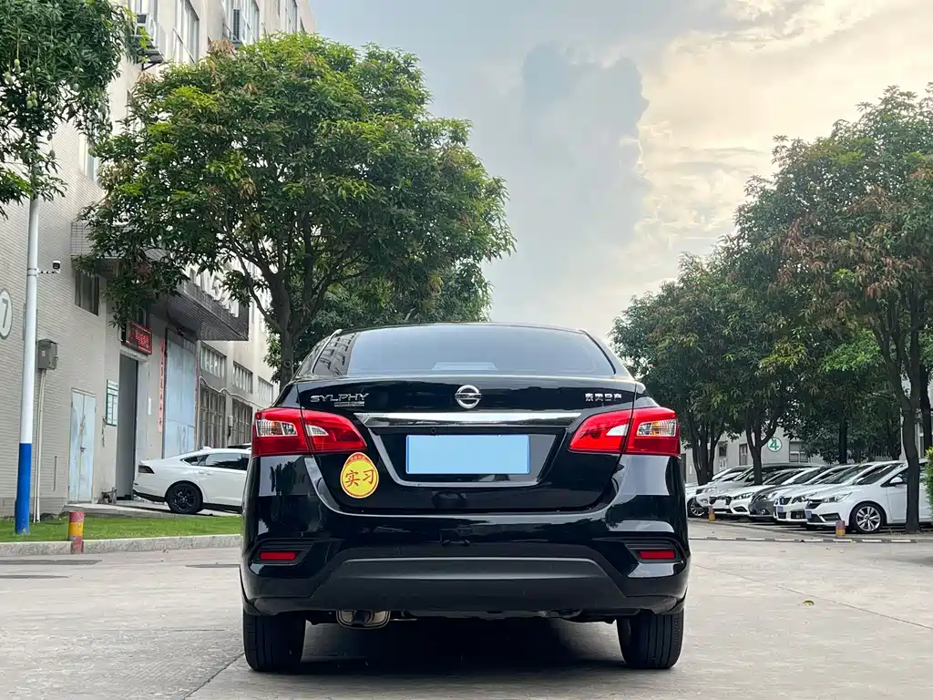 Sylphy 2024 Classic 1.6XE CVT Comfort Edition