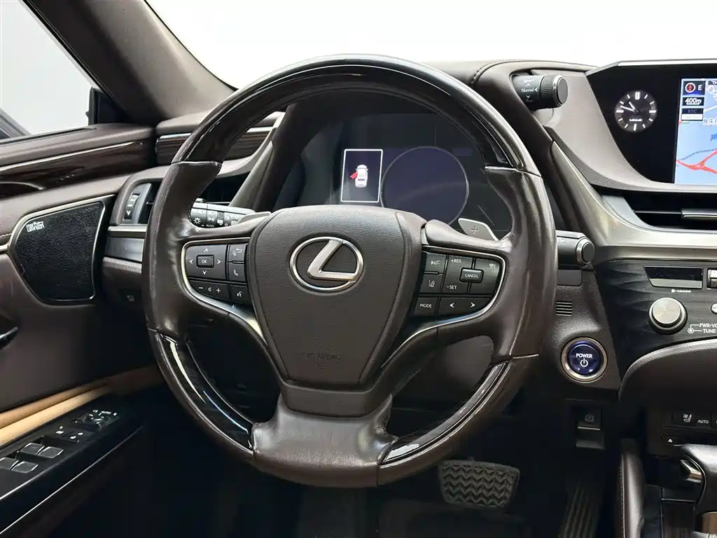 Lexus ES 300h Executive Edition