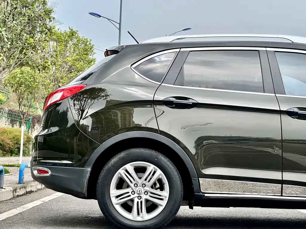 Trumpchi GS5 2014 2.0L Manual FWD Anniversary Edition