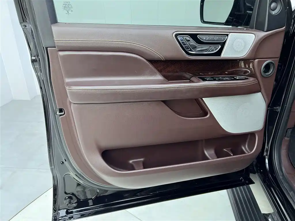 Lincoln Navigator 2020 3.5T Presidential Series