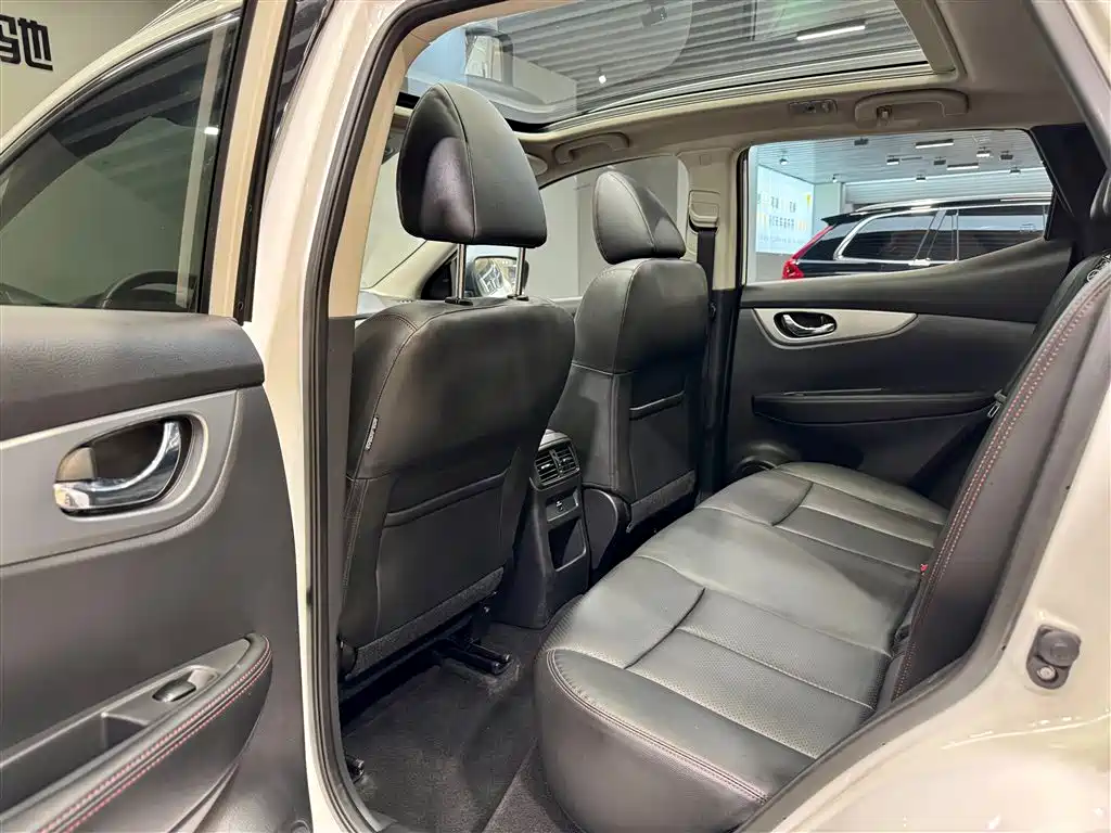 Nissan Qashqai 2022 2.0L CVT XV Prem Luxury Edition