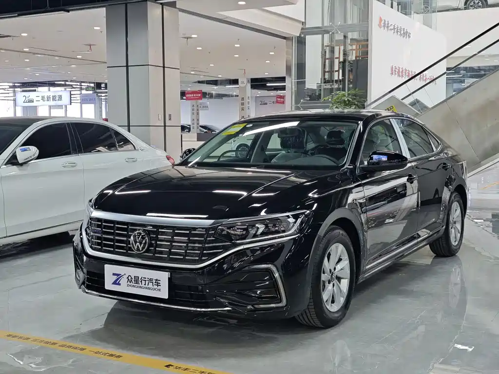 Volkswagen Passat PHEV 2025 430PHEV Hybrid Business Edition