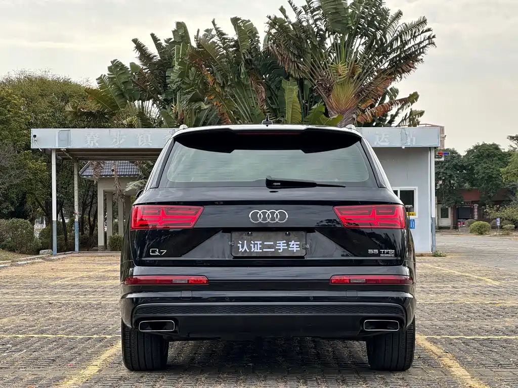 Audi Q7 2019 55 TFSI Technology Edition