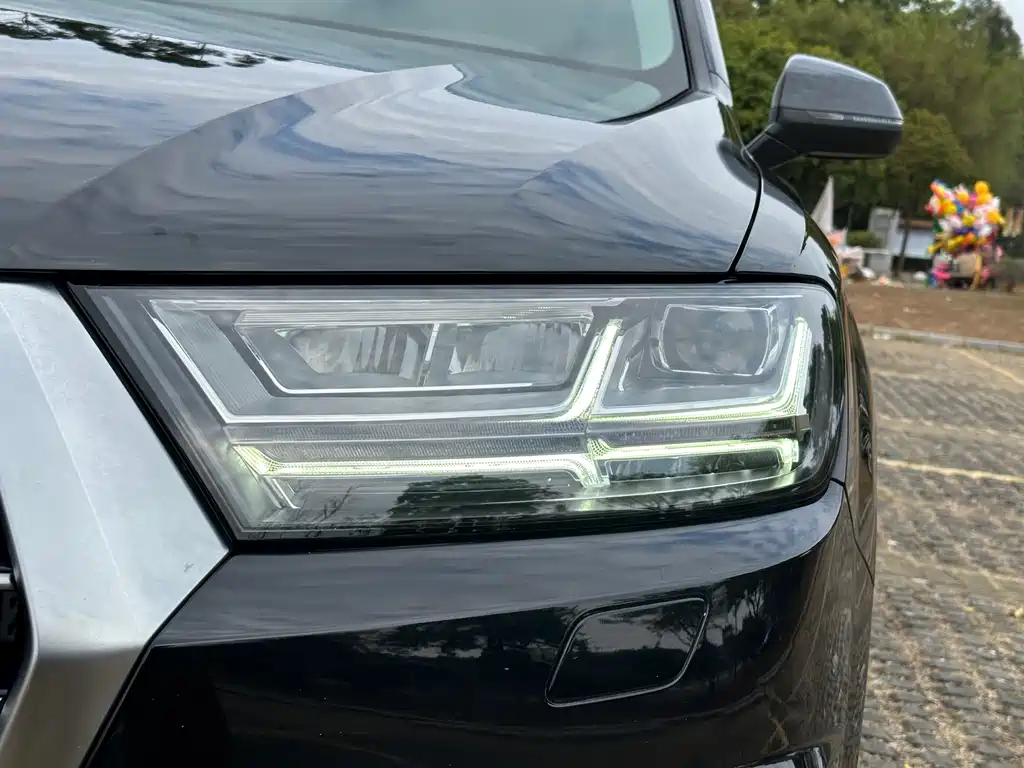 Audi Q7 2019 55 TFSI Technology Edition
