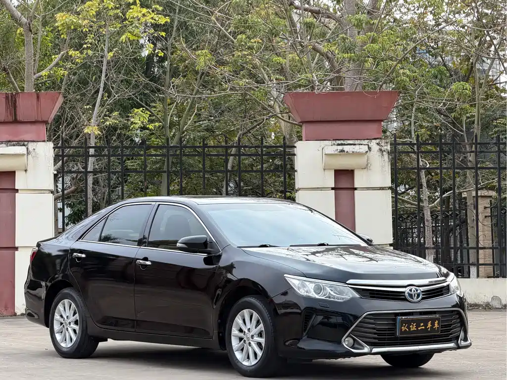 Toyota Camry 2016 2.5G 10th Anniversary Luxury Navigation Edition