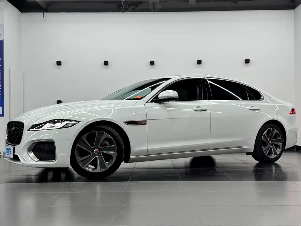 Jaguar XFL 2021 2.0T P200 RWD Elite Luxury Edition