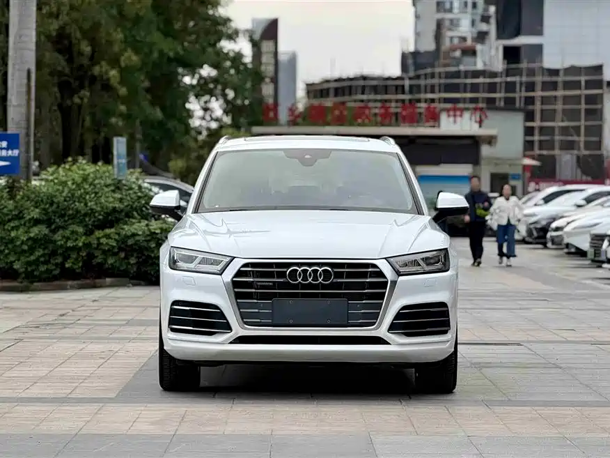 Audi Q5L 2018 40 TFSI Fashion Edition