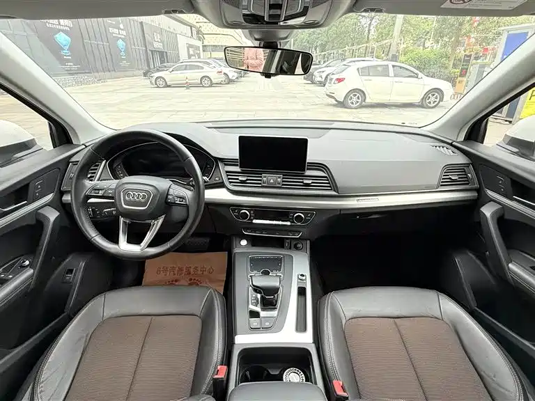 Audi Q5L 2018 40 TFSI Fashion Edition