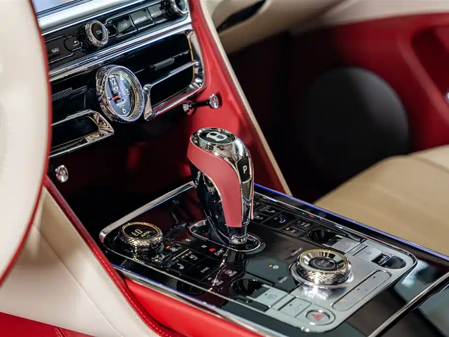 Bentley Flying Spur Plug-in Hybrid 2024 2.9T V6